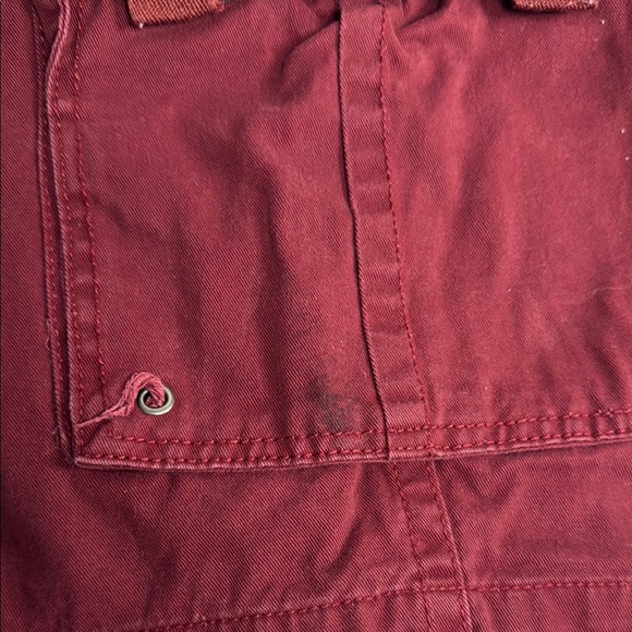 Red Cargo Shorts Knee-Length Cotton Blend - Picture 4 of 8